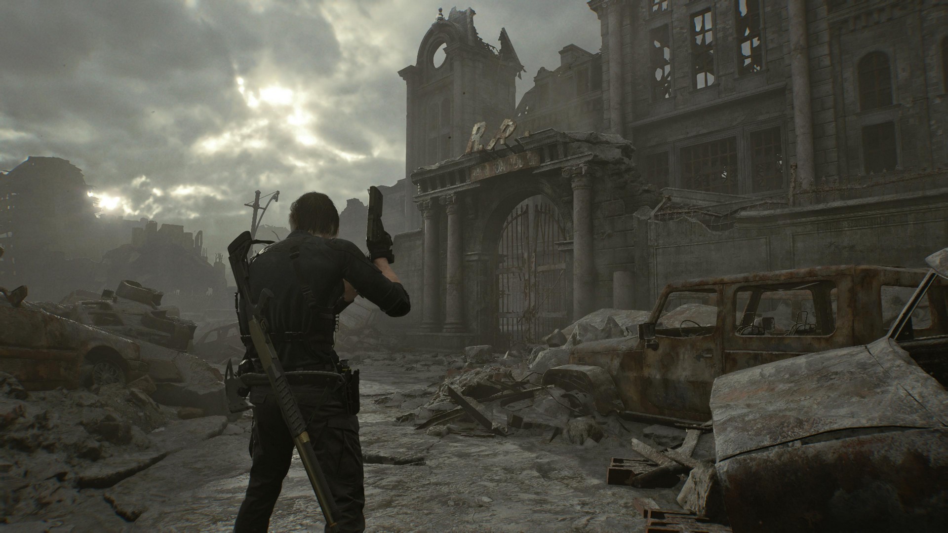 Leon stands gun ready outside the ruins of the RPD in Resident Evil Requiem