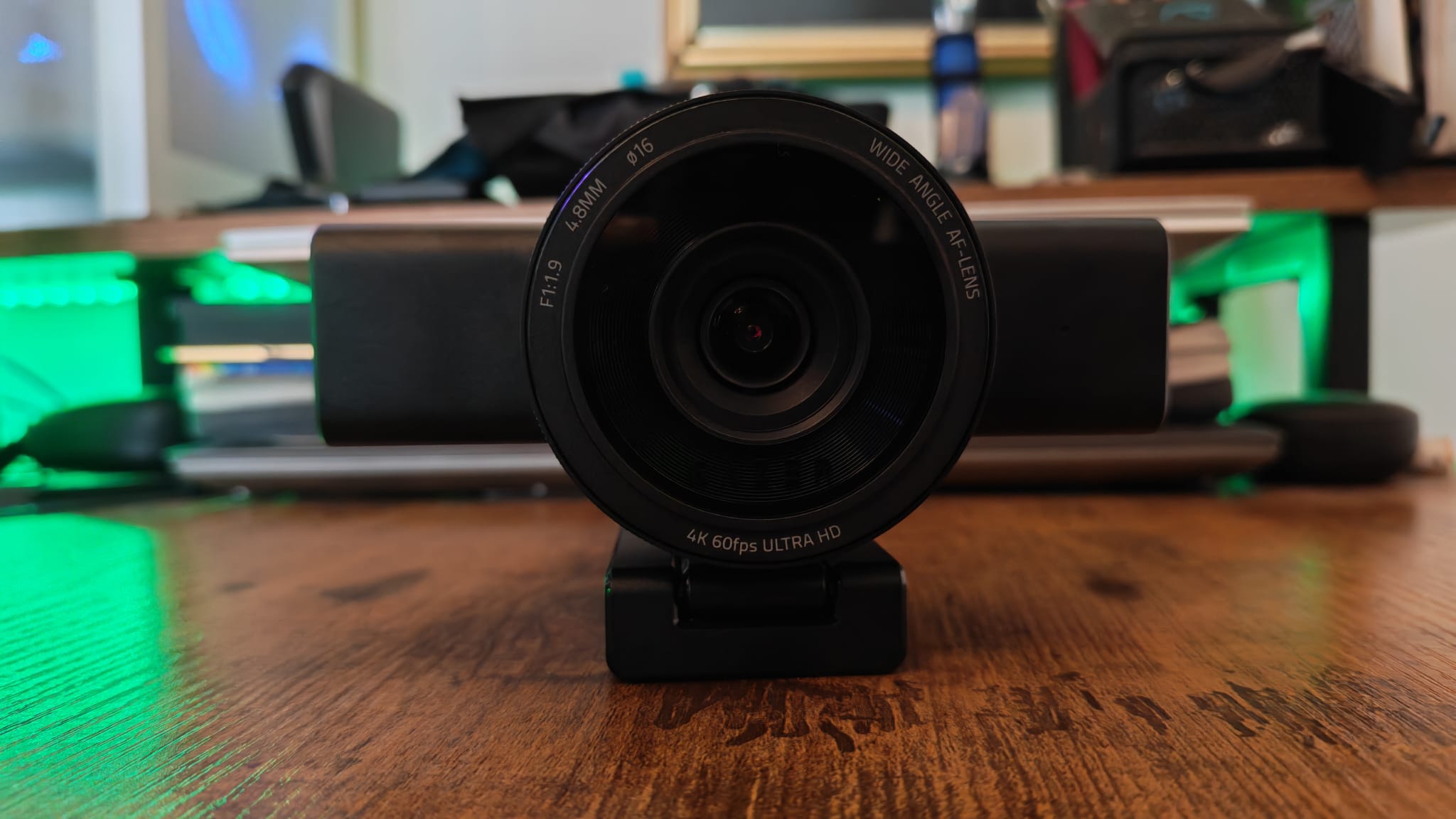 A Razer Kiyo V2 Pro webcam