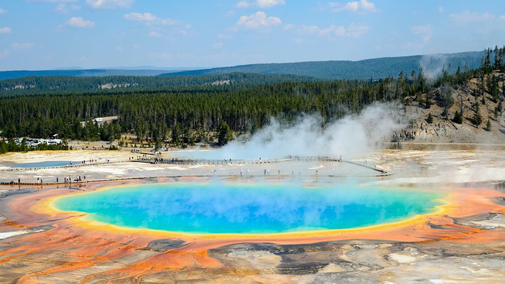 Is the Yellowstone supervolcano really 'due' for an eruption? | Live ...