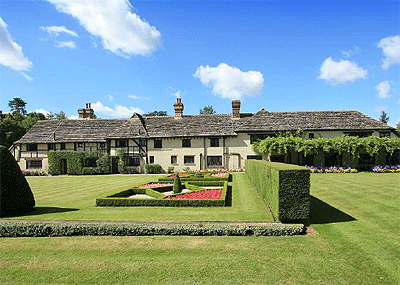 surrey-country-house