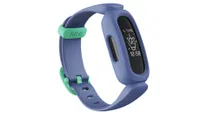 Fitbit Ace 3 mit blauem Band