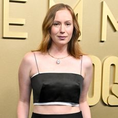 Hannah Einbinder 2026 Emmys red carpet 