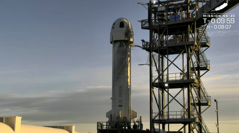 Cohete y cápsula New Shepard de Blue Origin RSS First Step en la plataforma de lanzamiento para el lanzamiento del NS-20 desde el oeste de Texas el 31 de marzo de 2022.