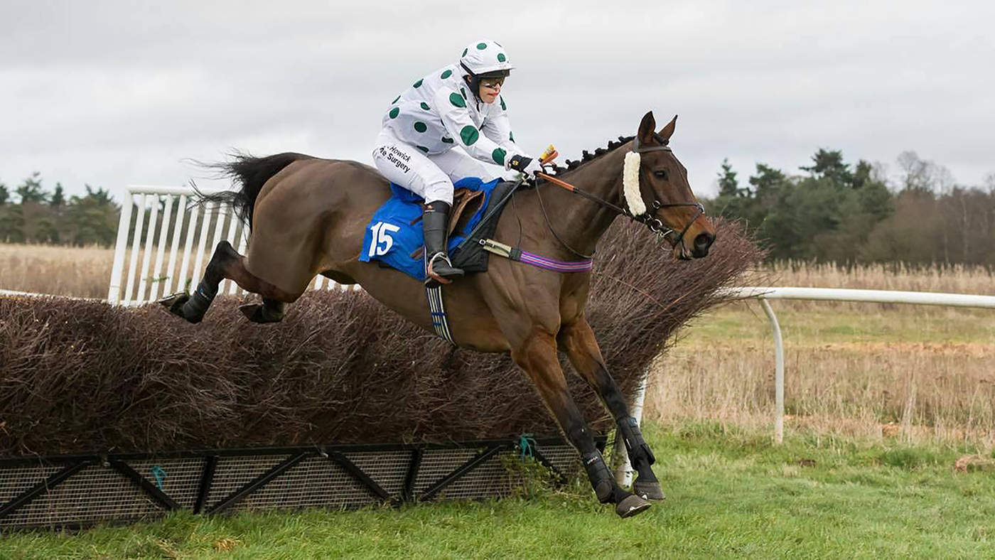 Lizzie-Feakes_415646521_767878242.jpg