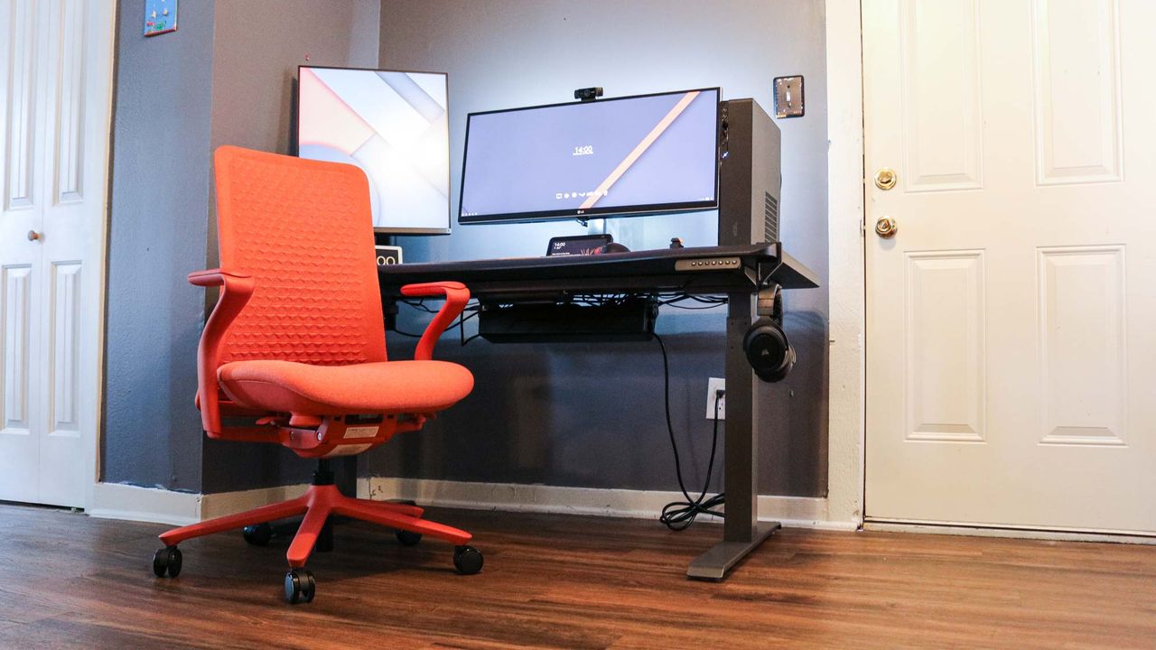 Branch Verve Chair in office