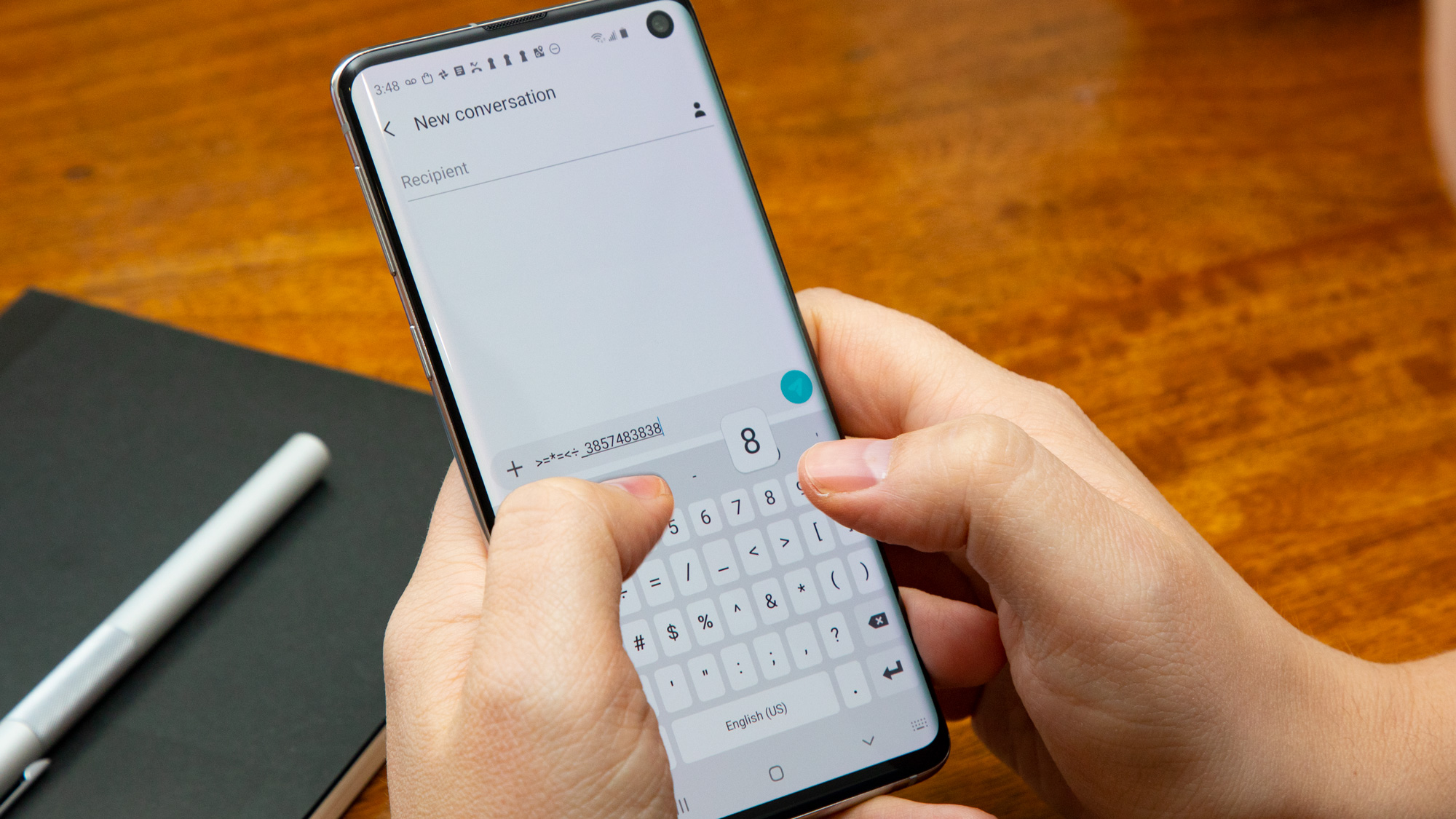 Samsung Galaxy S10 typing