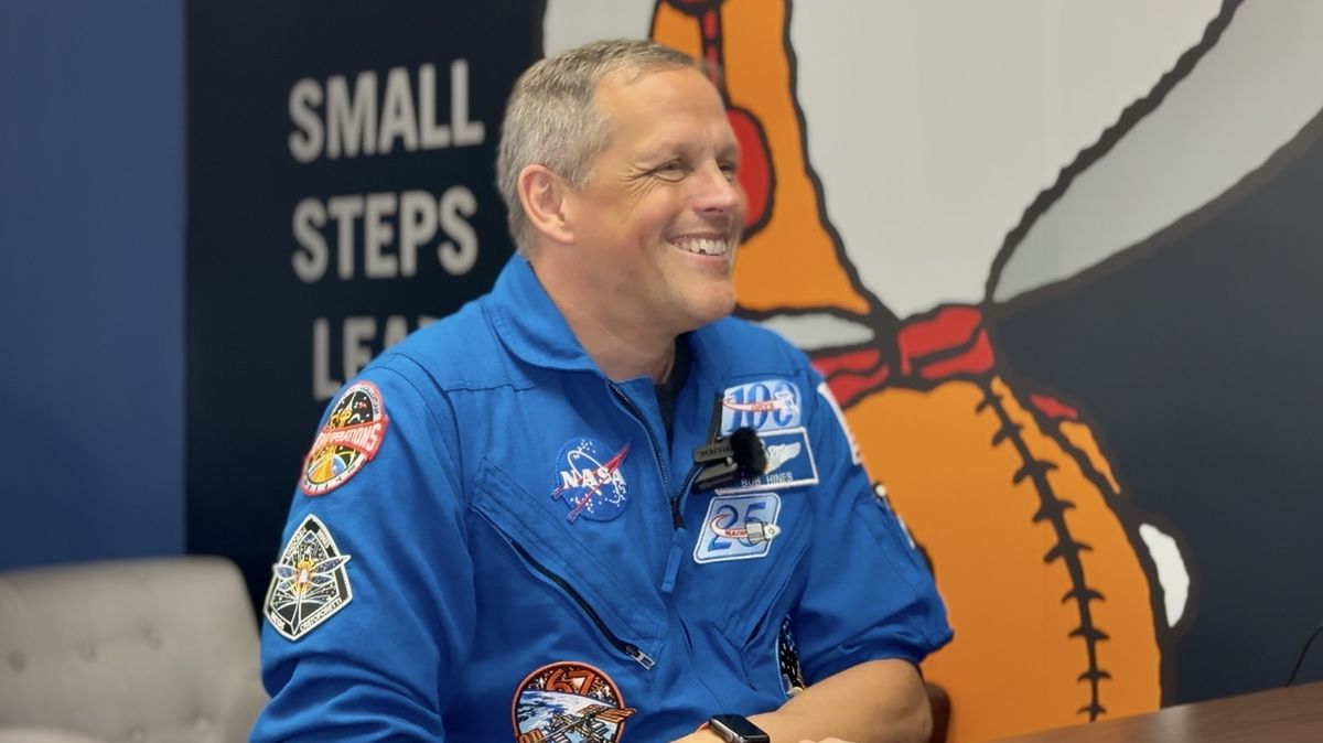 Ever have a scary HR meeting on your calendar? That's how the Artemis 3 crew found out their assignments
