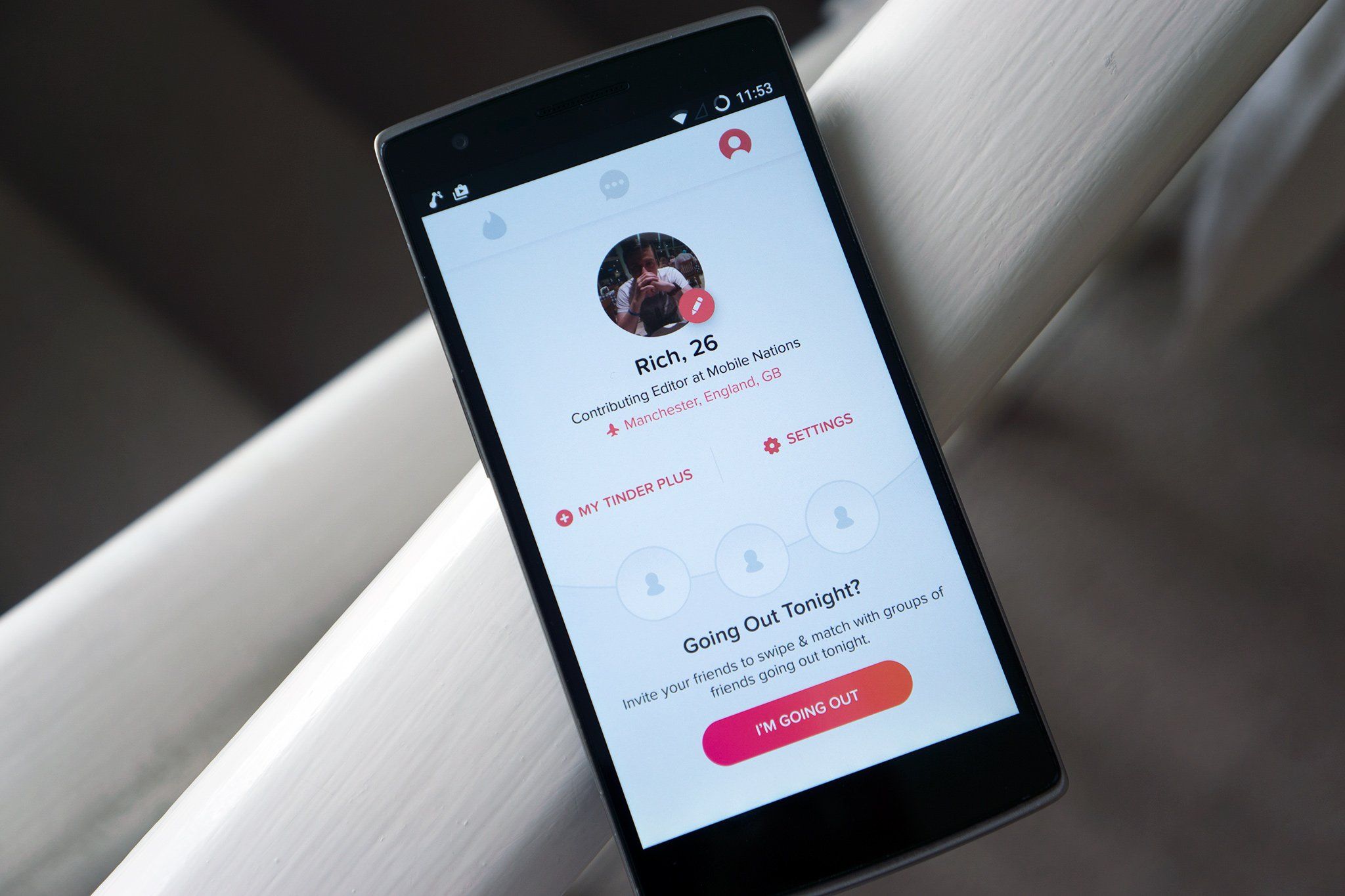 Tinder is the next app to opt out of paying Google Play Store fees ...