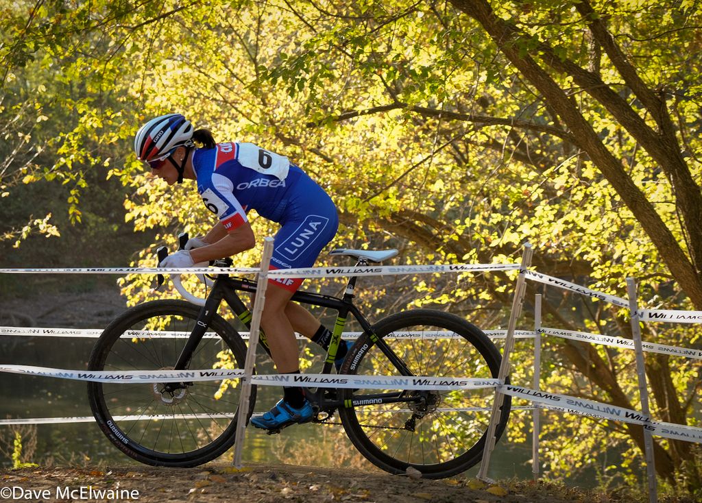 Katerina Nash (Cliff Bar Pro Team) leading the race through the woods