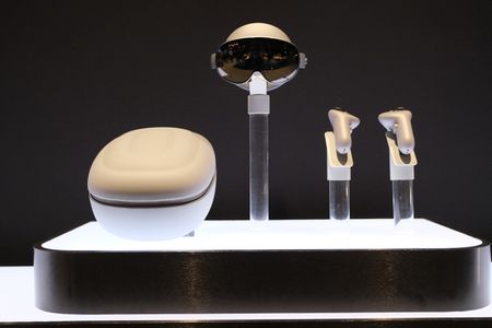 Galaxy XR headset
