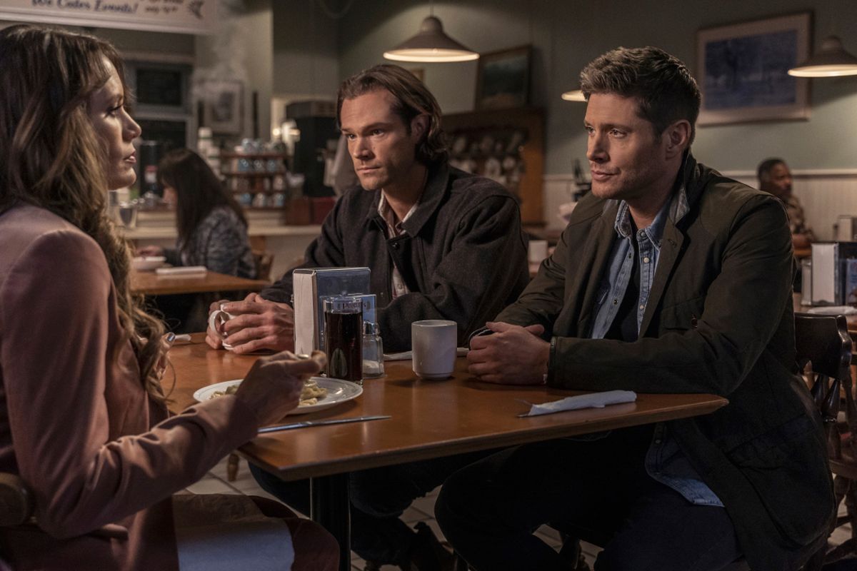 Sam, Dean, and Amara sit down for some pierogi. 