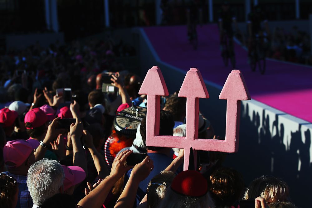 The Devil was on hand in Apeldoorn for the Giro d'Italia teams presentation.