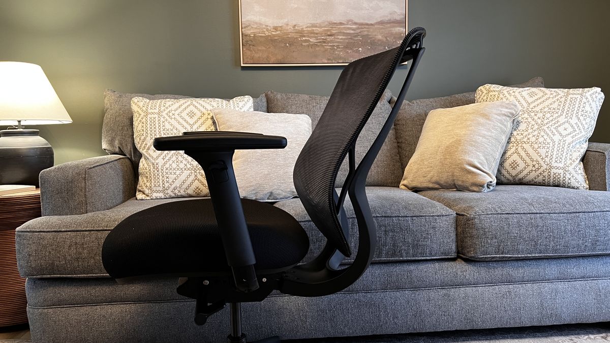 5 ways to adjust your office chair TechRadar