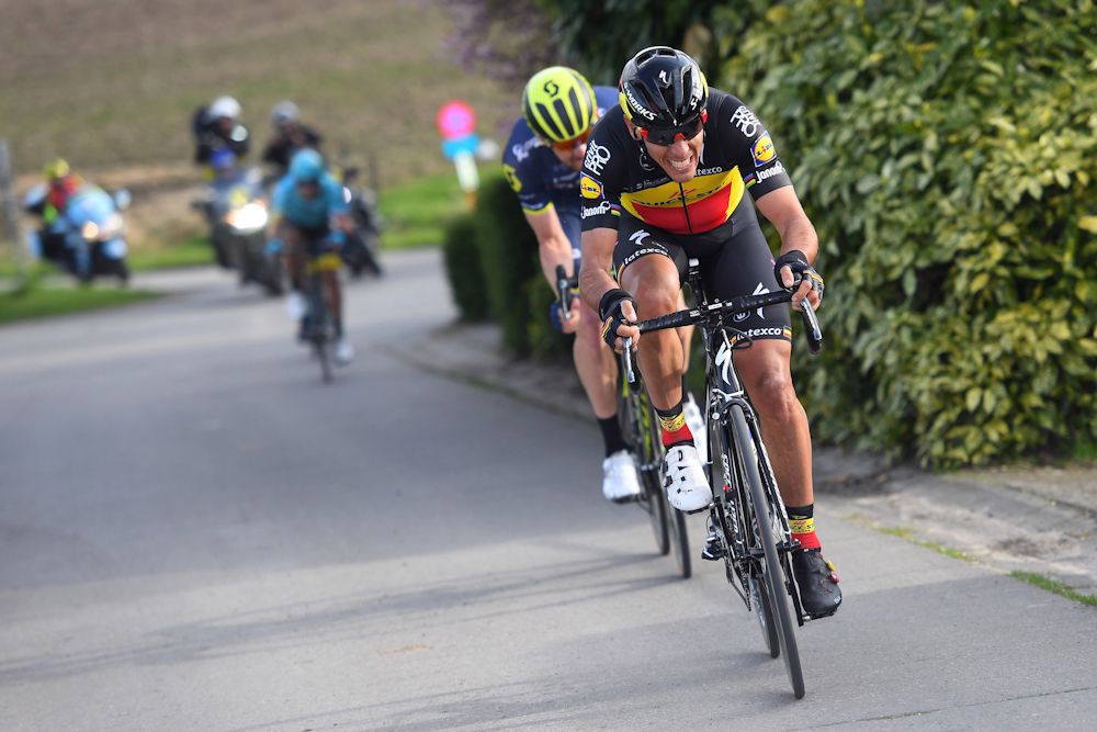 Philippe Gilbert on tyhe move in Dwars door Vlaanderen