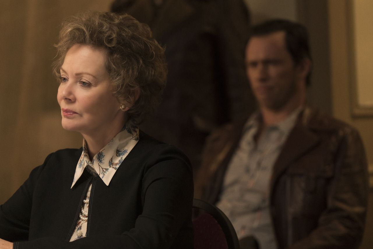 Jean Smart as Floyd Gerhardt. 