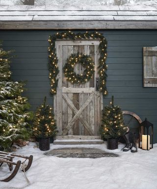 Christmas-decorations-Lights4Fun