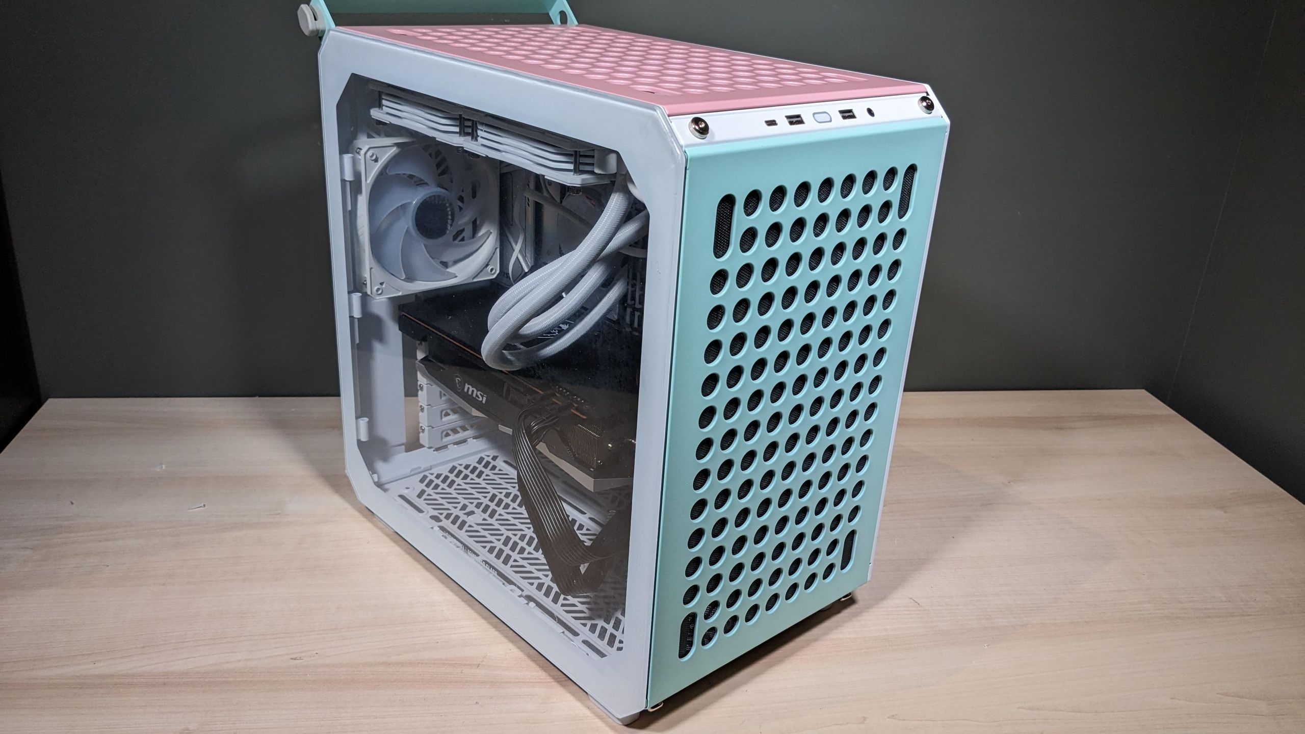 Building With Cooler Master's Qube 500 Modular Case: Great Concept