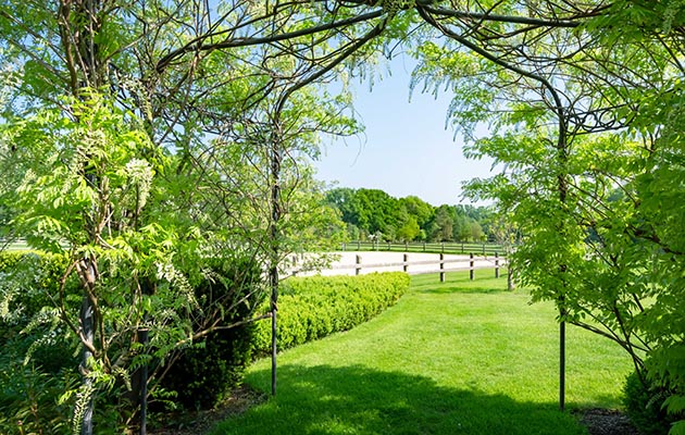 Luxurious-Equestrian-Hideaway-Available-at-a-guide-price-of-5200000-EUR-through-Hamburg-Sotheby%E2%80%99s-International-Realty-14.jpg