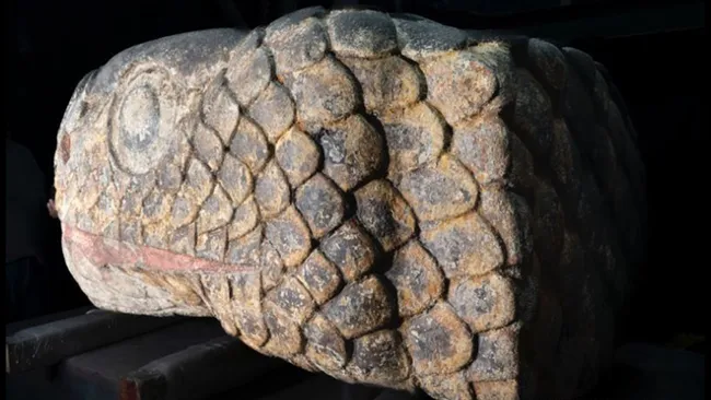 Earthquake reveals giant Aztec snakehead 3CEwH2JdRgCD52bmwjwSsj-650-80.jpg