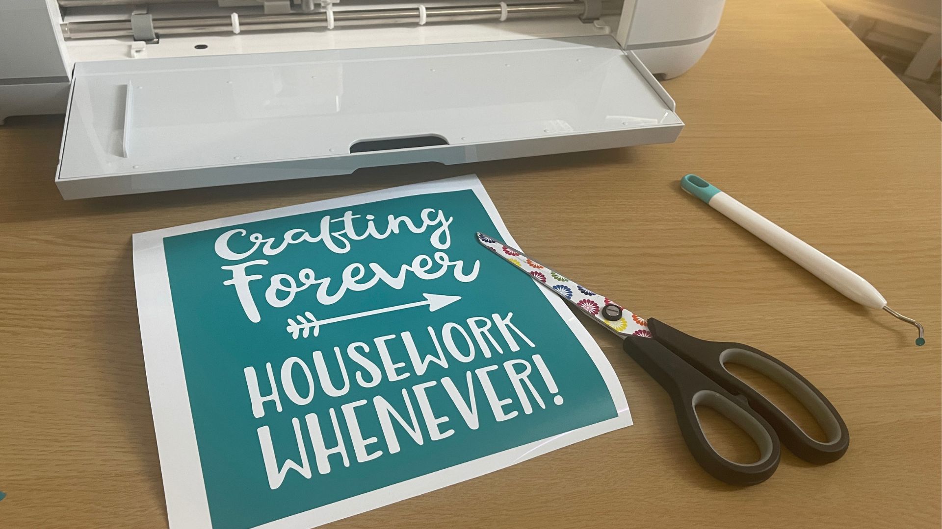 How to make a stencil with Cricut