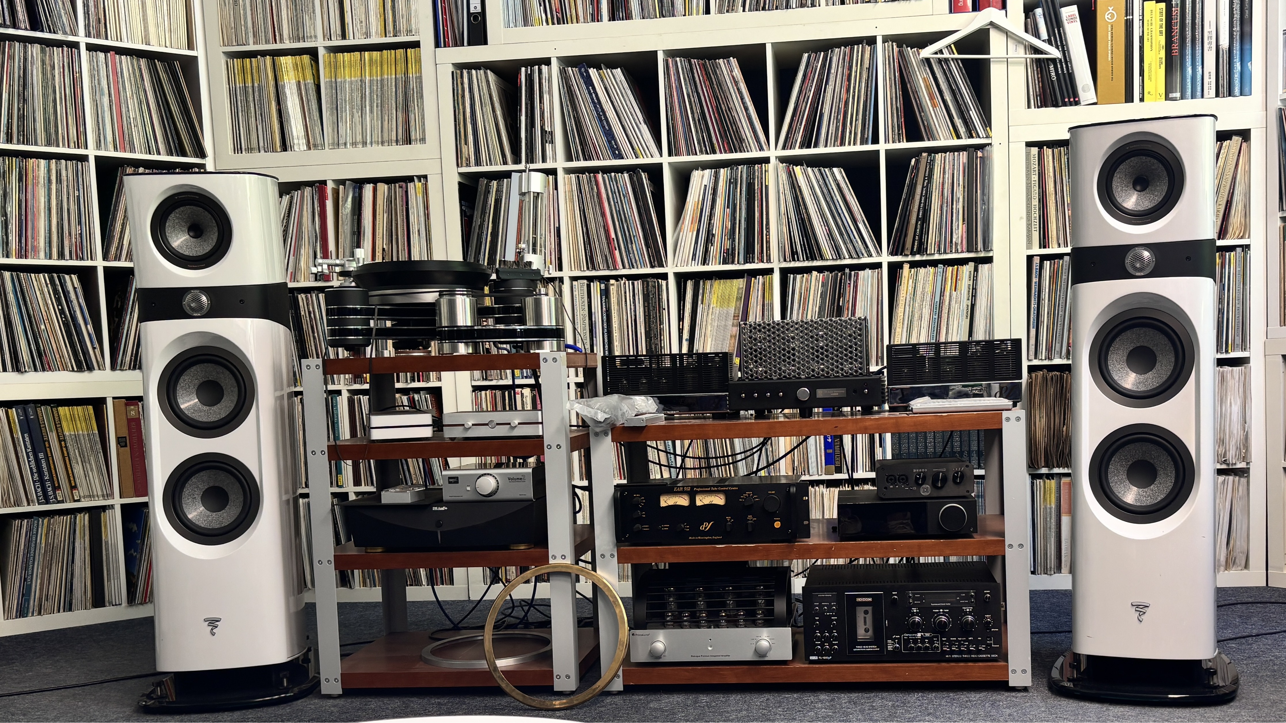 Clearaudio hi-fi setup with Focal speakers