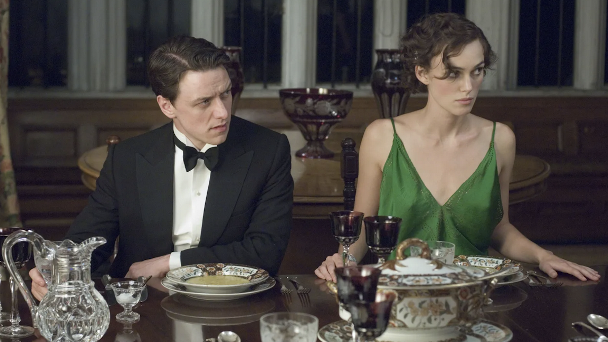 Kiera Knightly and James McAvoy in Atonement