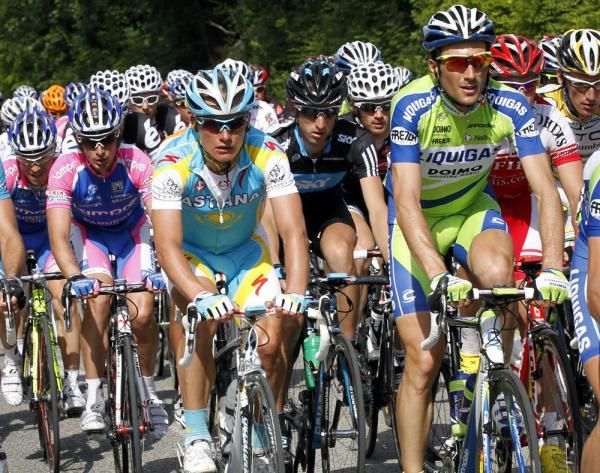Alexandre Vinokourov (Astana) and Ivan Basso (Liquigas-Doimo)