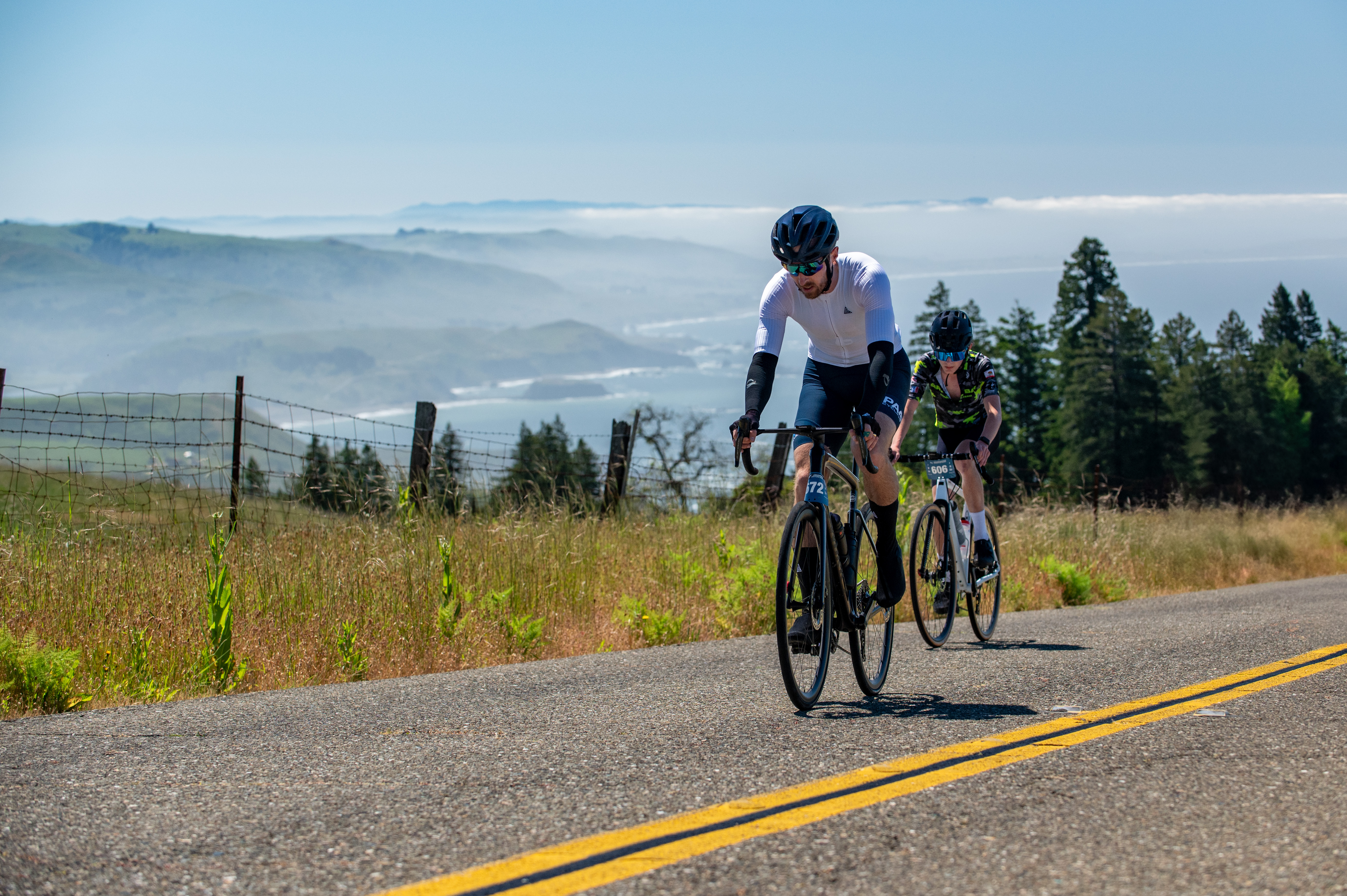 Stunning scenery of Pacific Ocean at King Ridge Hopper