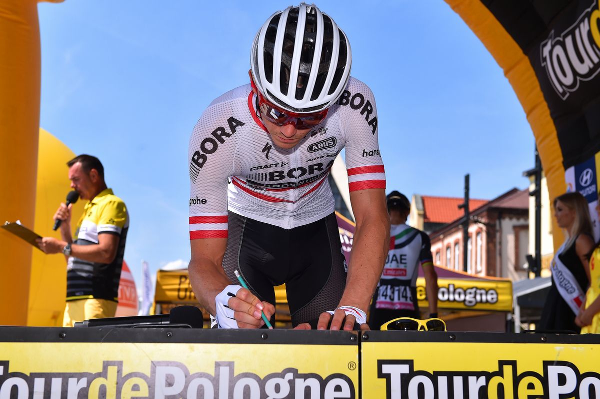 Gregor M&uuml;hlberger (Bora-Hansgrohe) signs on