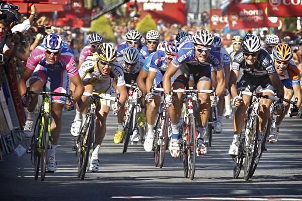Cavendish couldn't get on terms with Petacchi on stage 7.