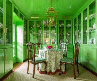 Dining room in green gloss paint by Creative Tonic