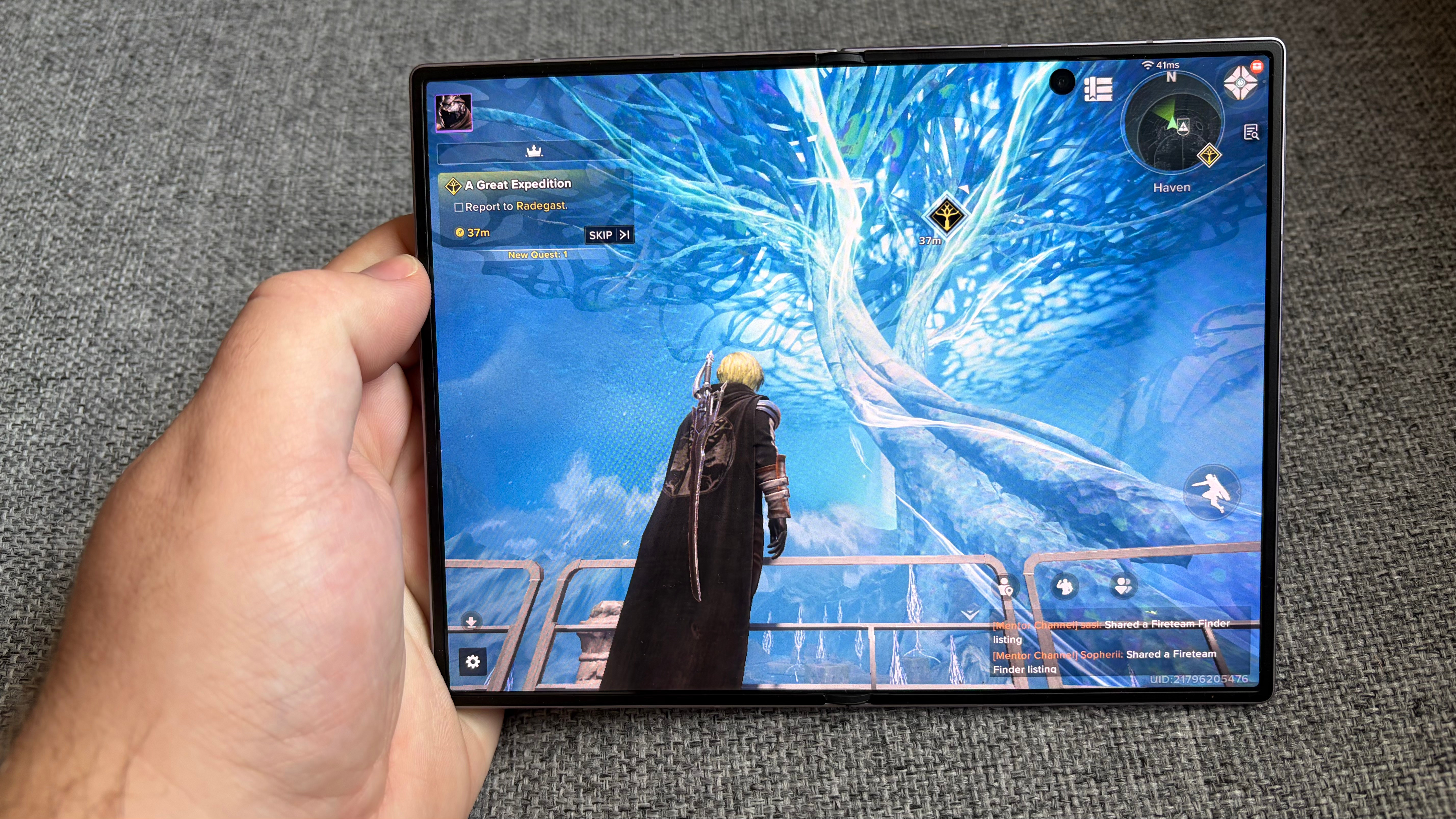 Samsung Galaxy Z Fold 8 game on inner display