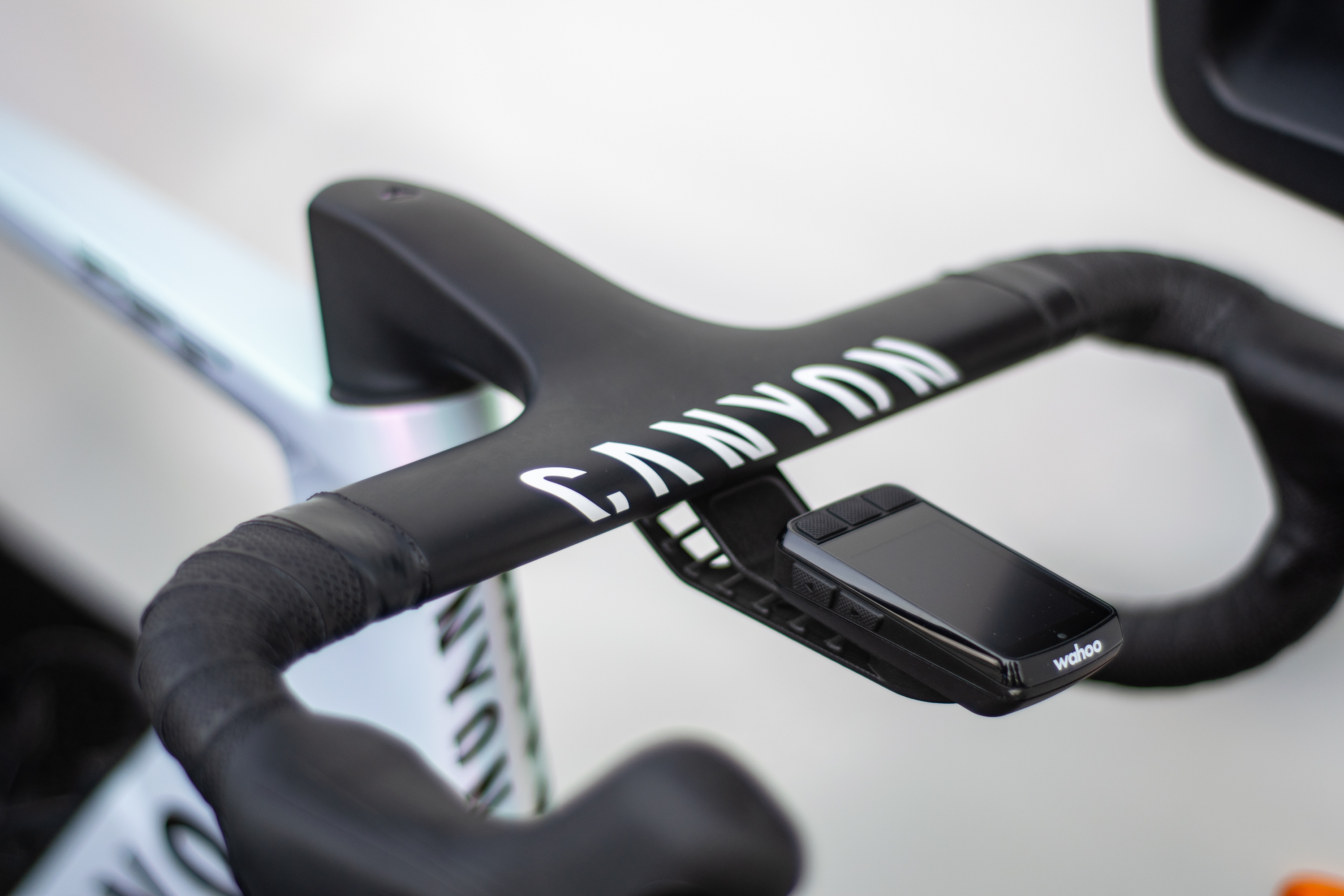 Cañón París-Roubaix Endurace CFR por Jasper Philipsen