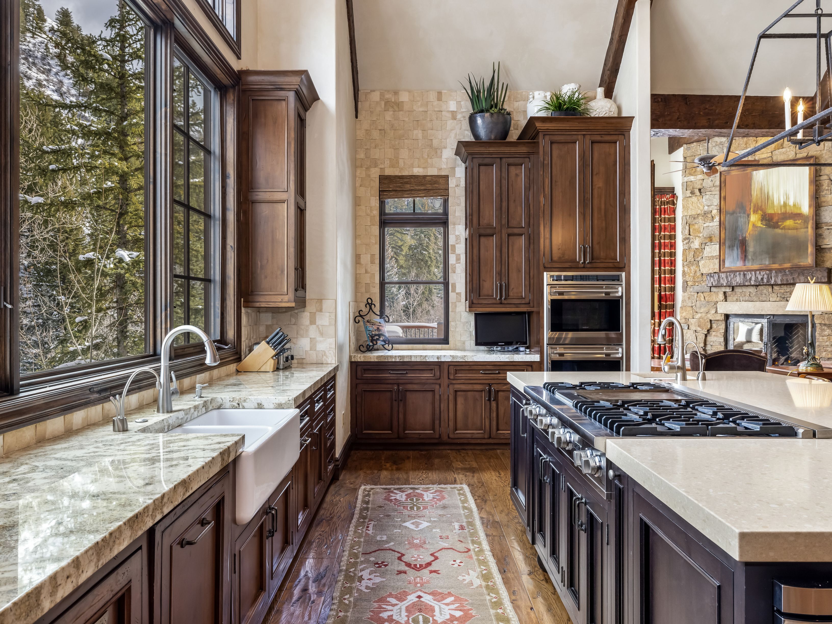 Images of the property in Vail