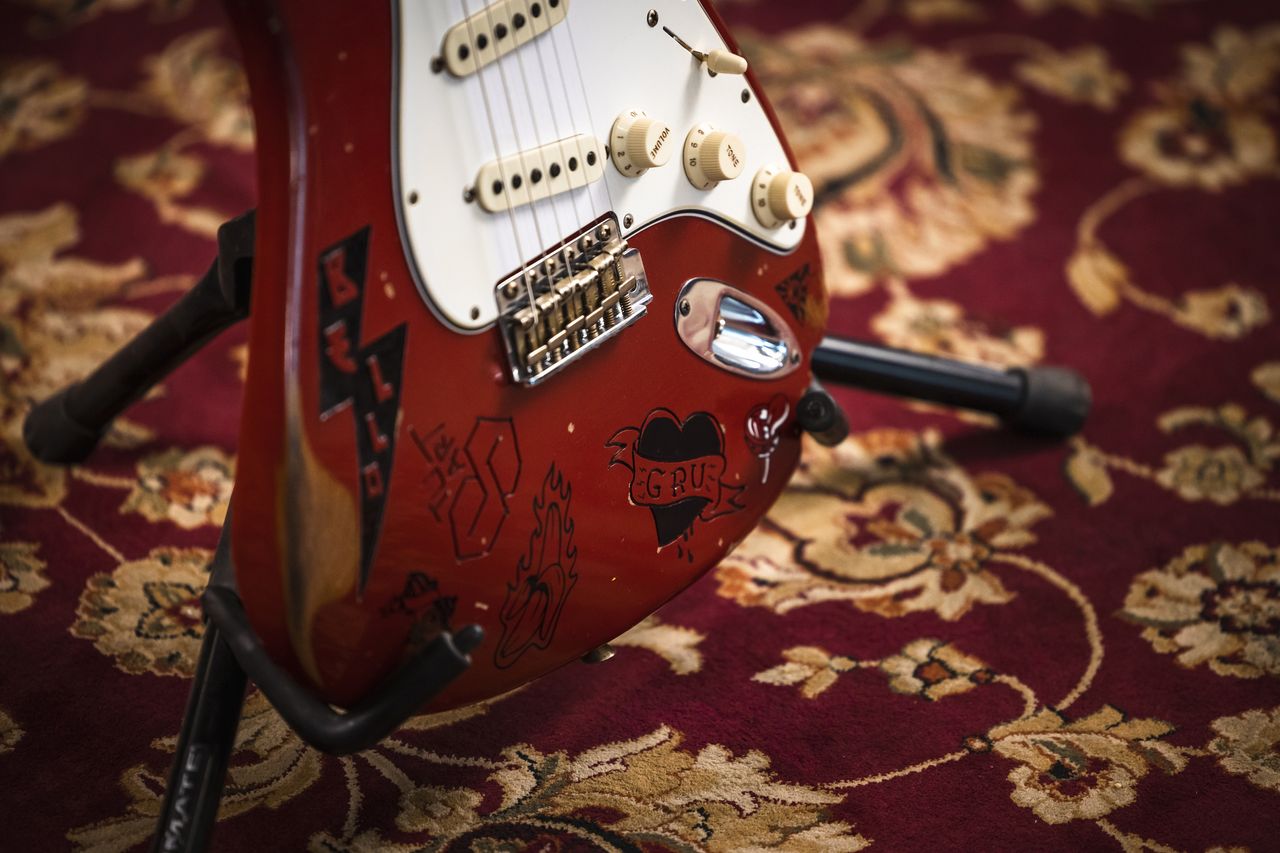 Fender Minions: Rise of Gru guitar