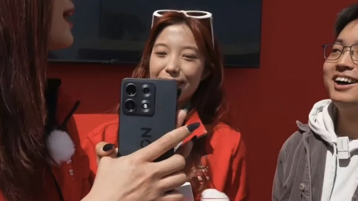 A leaked photo of what might be the Lenovo Legion Y70 New Generation