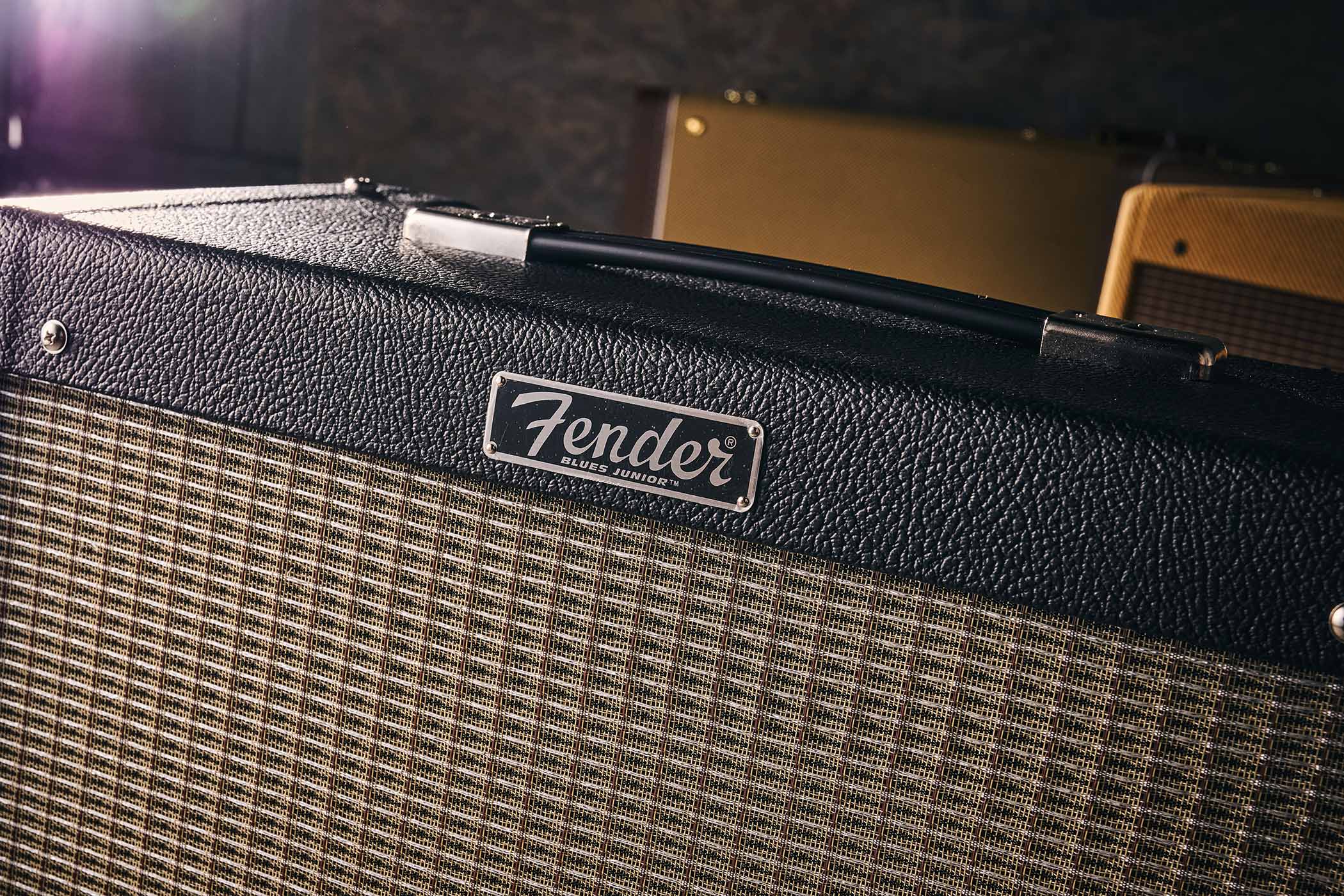 Close-up of the regular Fender Blues Junior&#039;s nameplate.