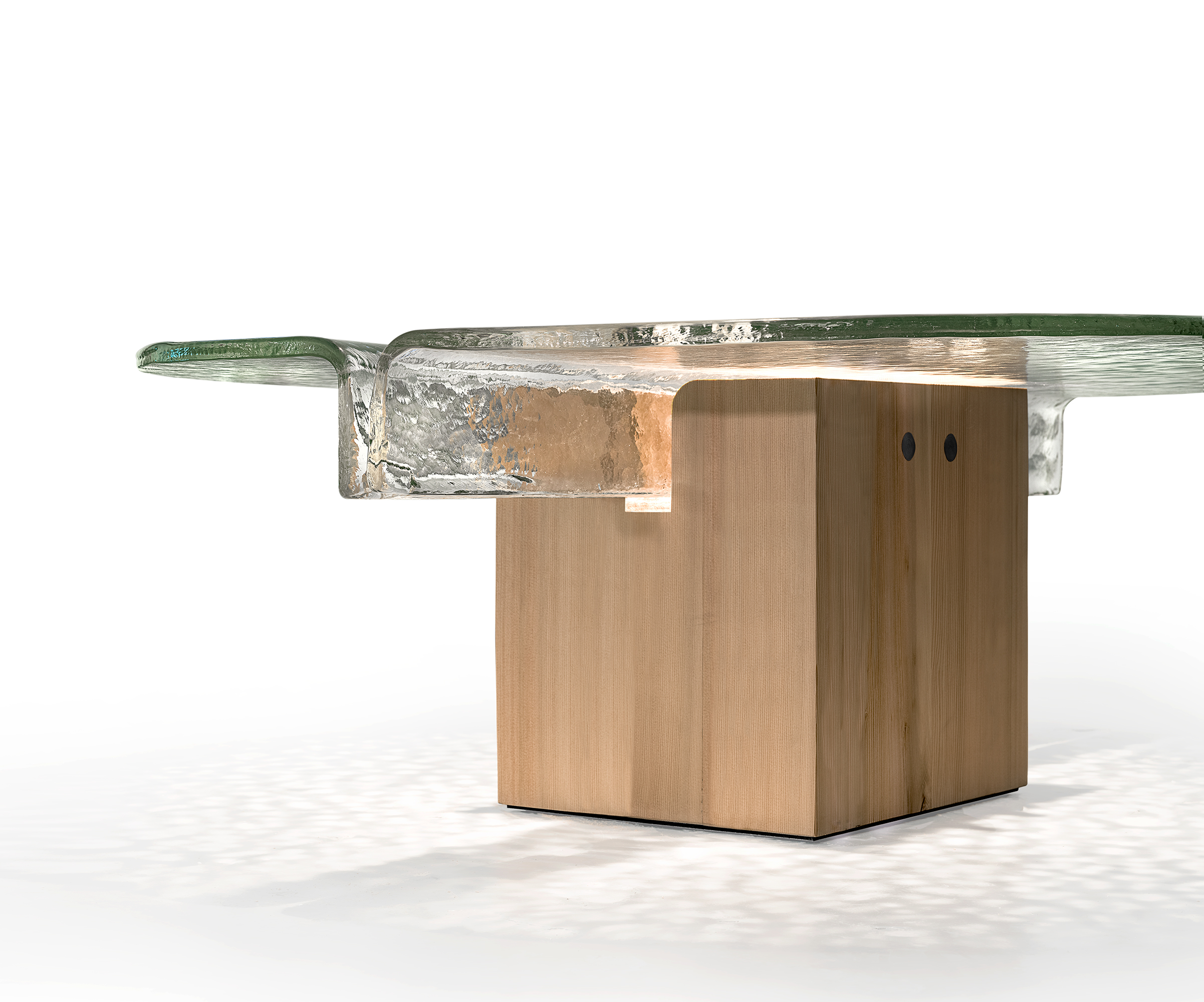 Nao Tamura&amp;rsquo;s Cascade table for WonderGlass