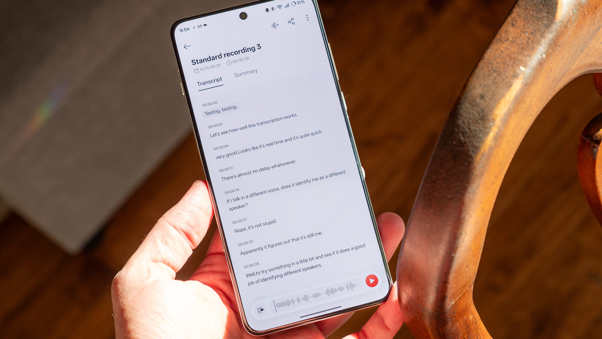 The new voice recorder transcription upgrades in OxygenOS 16 on a OnePlus 13