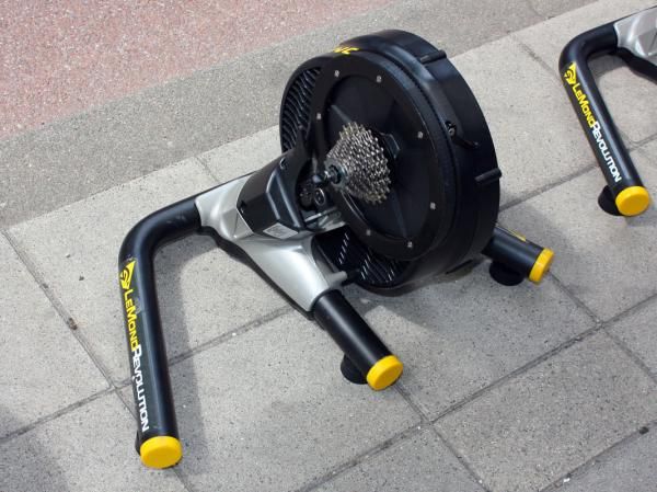 The sturdy-looking frame sits on four rubber feet.