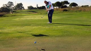 Alistair Davies demonstrates a useful chipping drill using landing zones