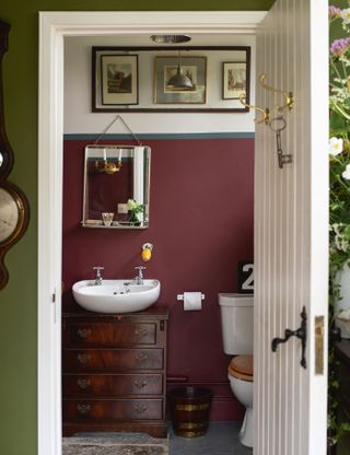 Colourful bathrooms from Farrow & Ball
