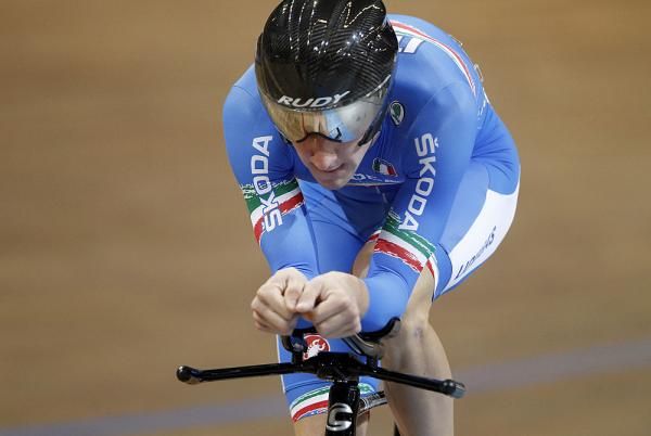 Elia Viviani (Italy) led the men's omnium until the Kilo
