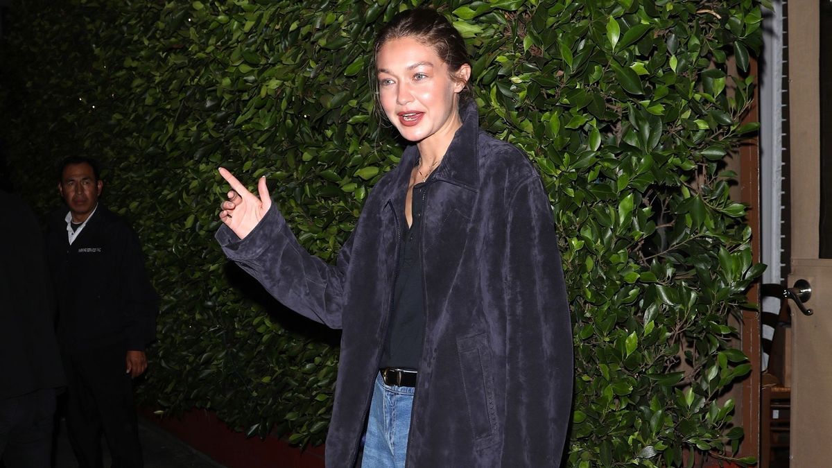 Gigi Hadid Wore the Fall Shoe Trend That Looks Best With Full-Length Jeans