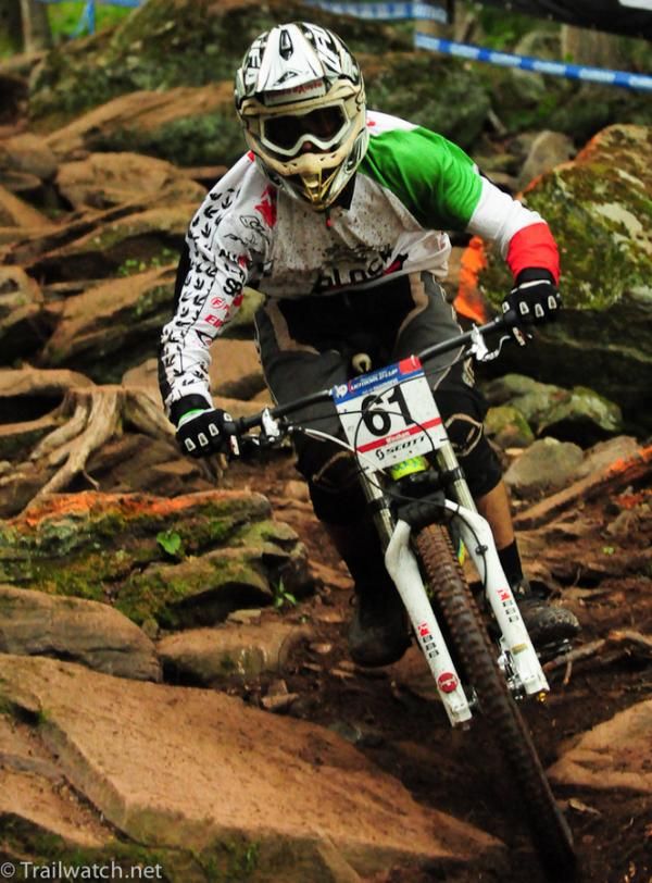 Lorenzo Suding making easy work of the rock garden