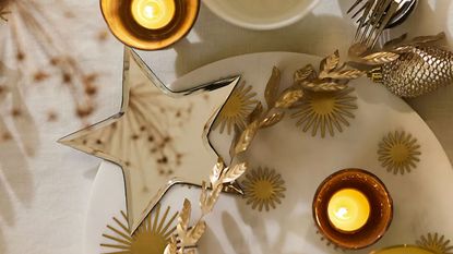 Star Hannukah table decorations