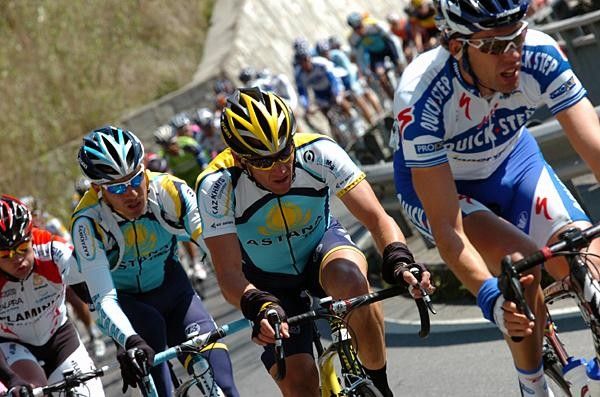 Armstrong was near the front on the lead-up to the Cipressa
