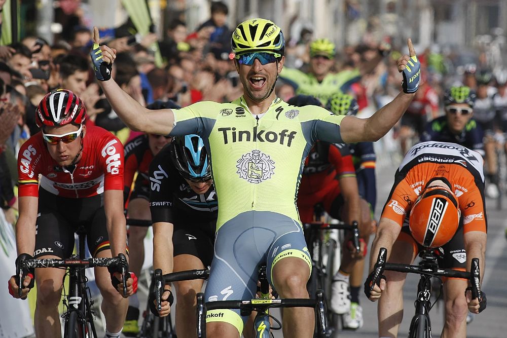 Oscar Gatto (Tinkoff) beats Ben Swift (Team Sky) to the line at Ruta del Sol stage 3