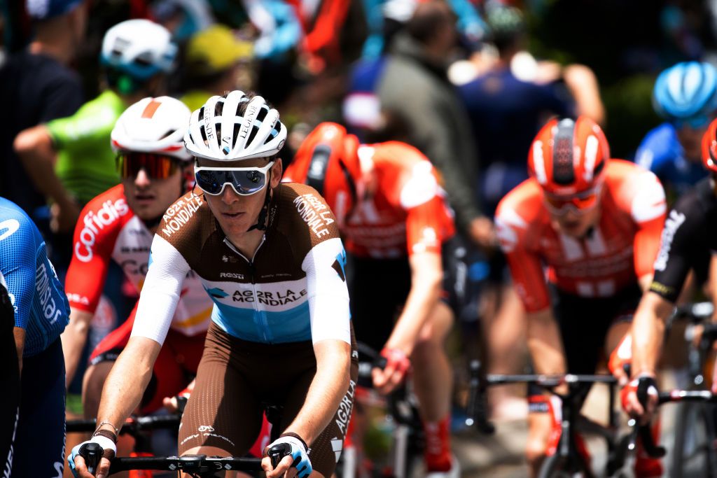 Romain Bardet shrugs off mechanical problem and lost time at Tour Down ...