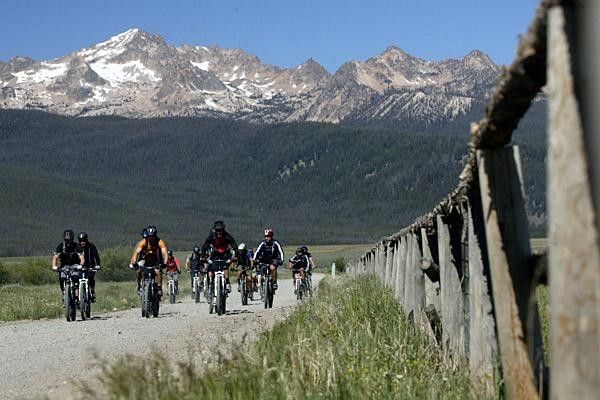 Riders head out to test their Trek &amp; Fisher bikes
